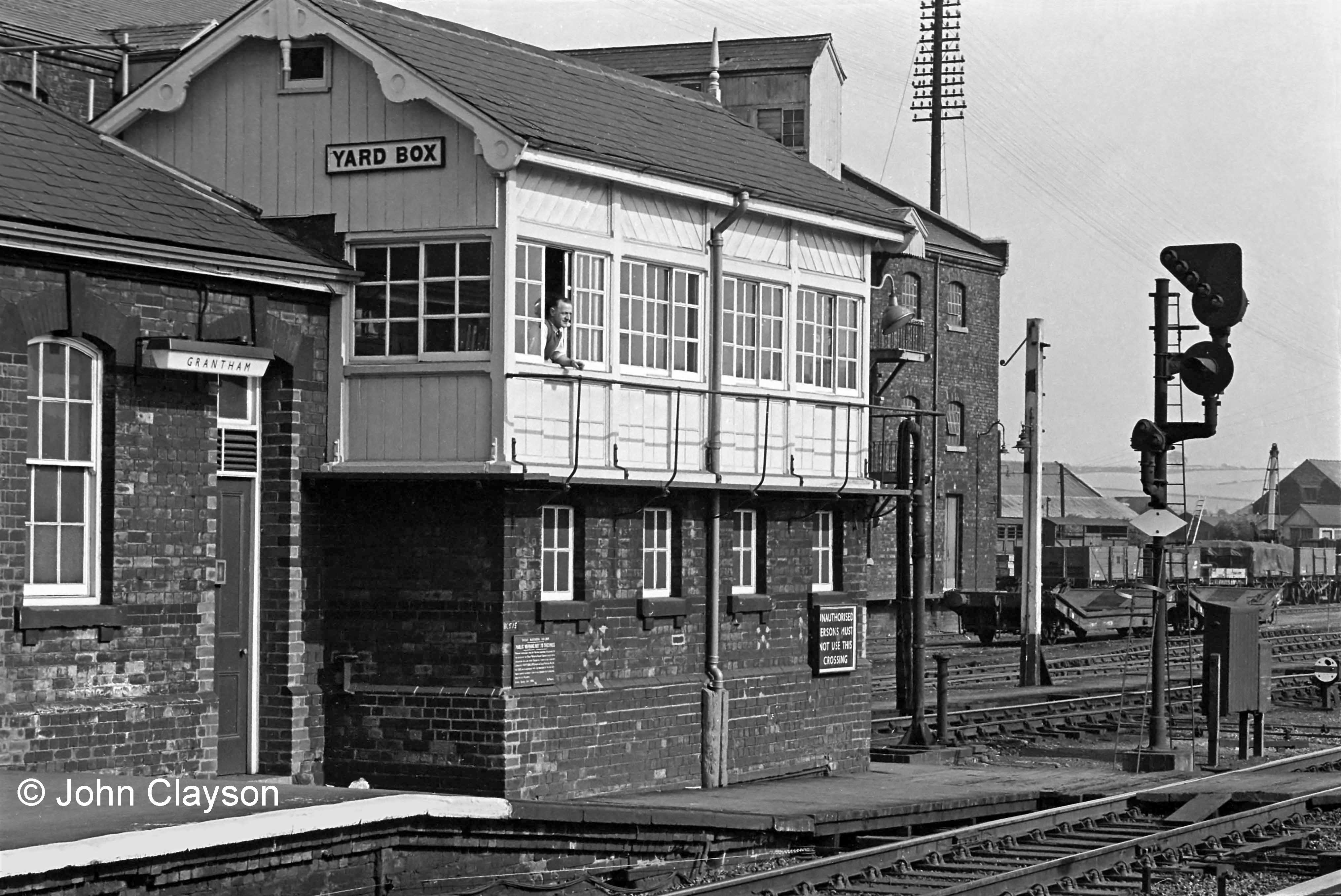 The tall semaphore signal seen in the previous photograph was replaced by the colour light signal on the right. On evidence currently available this change took place between May 1953 and July 1955. Can anyone tell us exactly when? The signalman at the window is Jock Drummond Photograph taken on 5th September 1963 by Cedric A. Clayson.