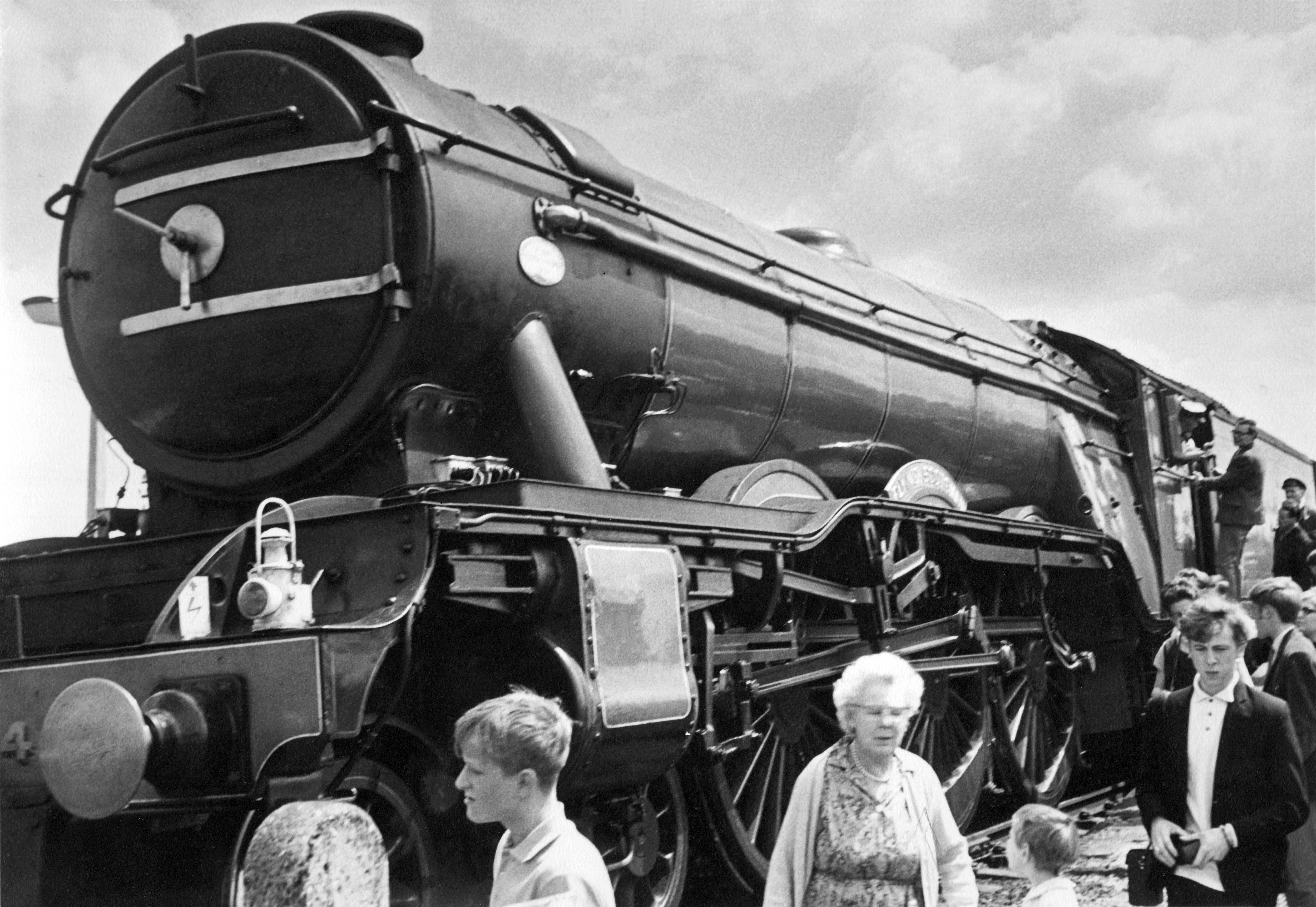 No.4472 'Flying Scotsman' at Grantham station. Photograph lent By Ken Willetts.