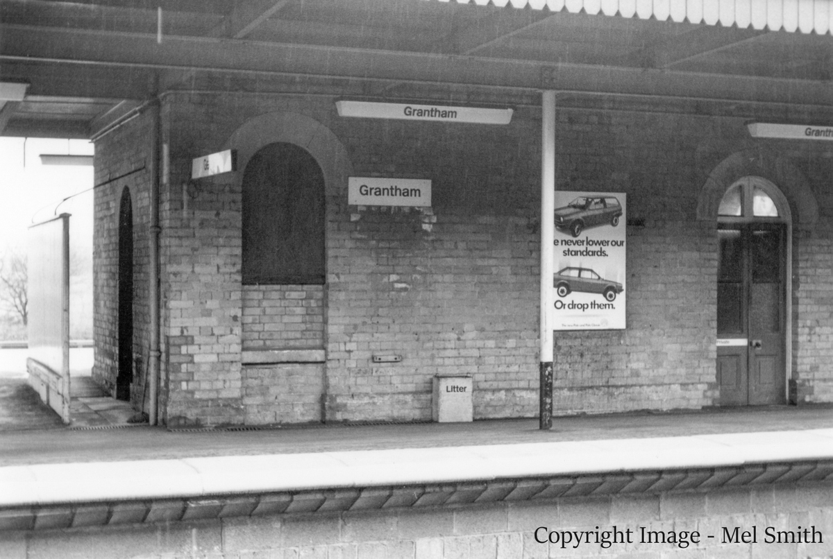 Platform 2 viewed from Platform 1. The wooden screen concealed the entrance to the Gents' toilet. Copyright Image - Mel Smith