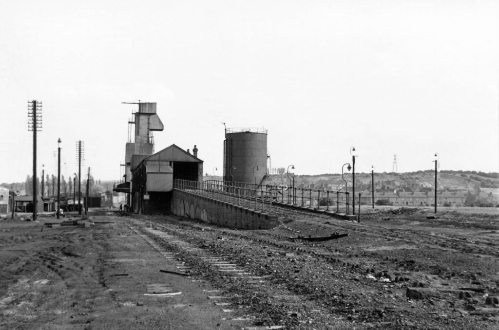 A slightly diffeent view of the same scene. Photograph lent by Ken Willetts.