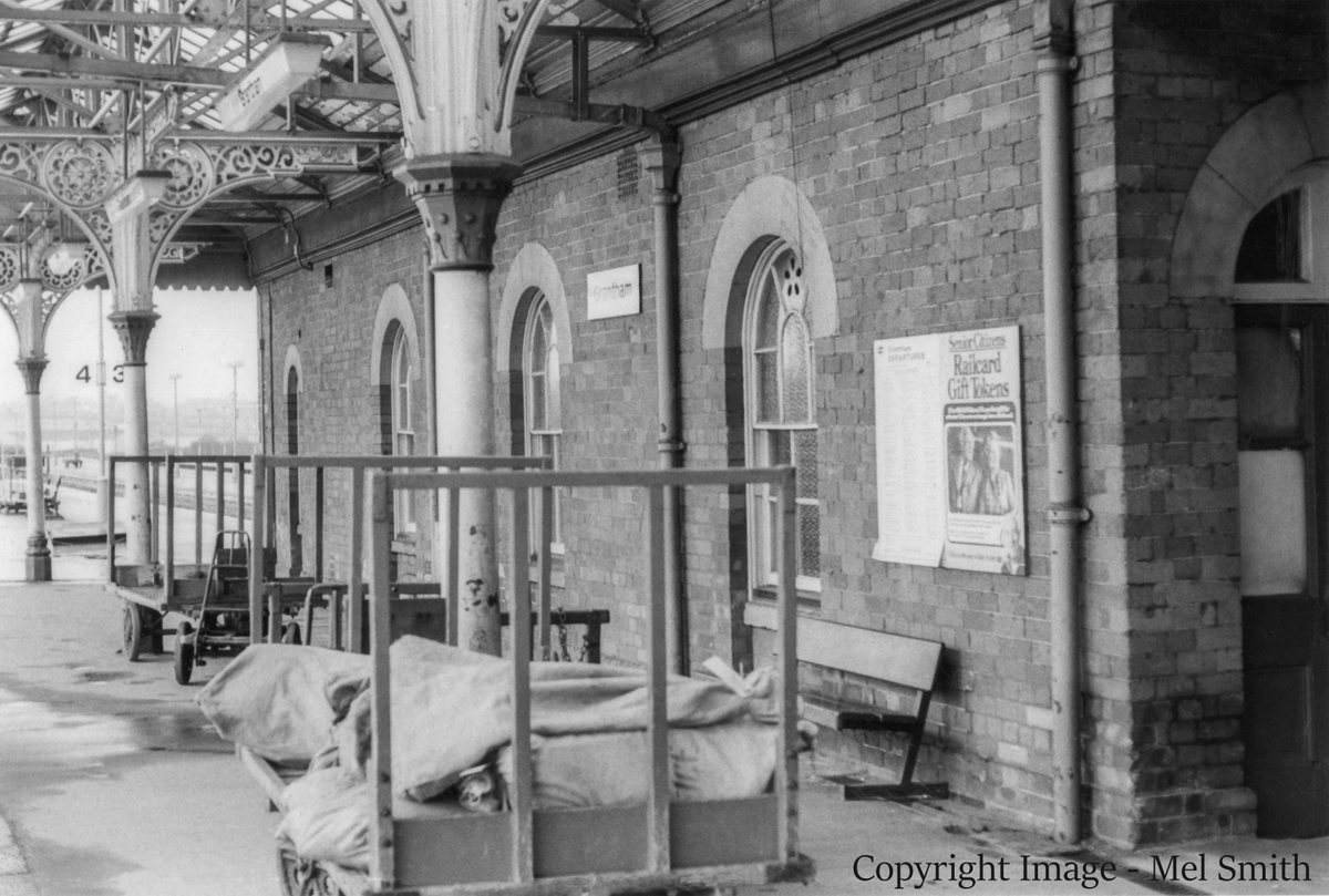 The building at the northern end of platform 4, looking north. It was the down side refreshment room until it closed in the 1960s, after which it was used for staff accommodation. Copyright Image - Mel Smith